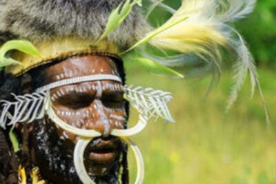 trekking southern baliem valley