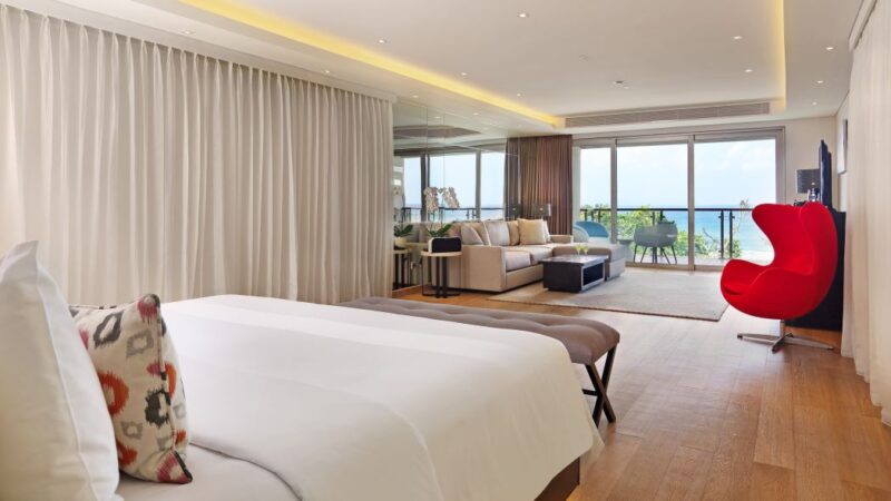 Deluxe Suite Ocean View