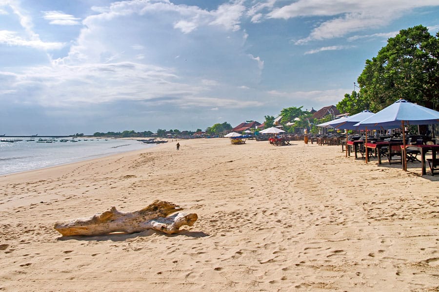 Sunset Beaches & Luxury Seafood Dining