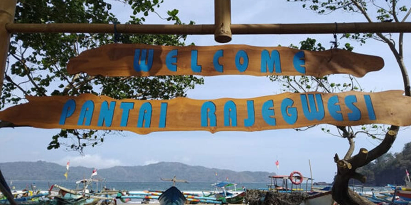 rajegwesi beach sukamade